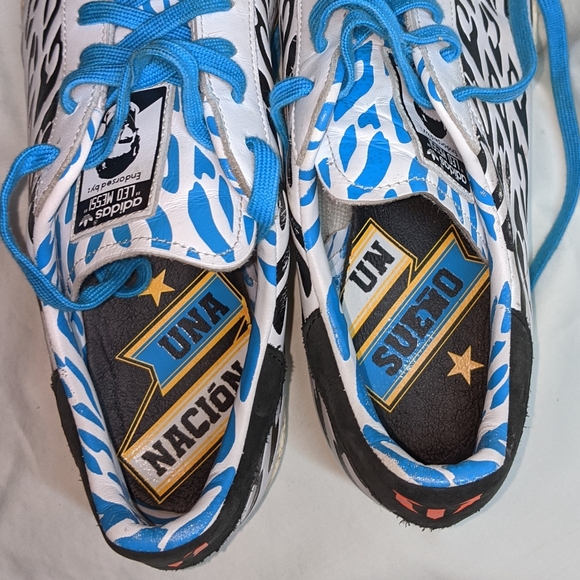 RARE Adidas Lionel Messi Superstars - Picture 2 of 4
